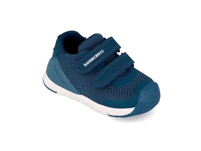 Детские кроссовки