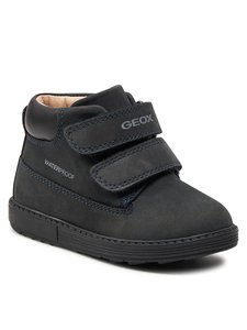Isolatsiooniga vabaajajalatsid Gore-Tex